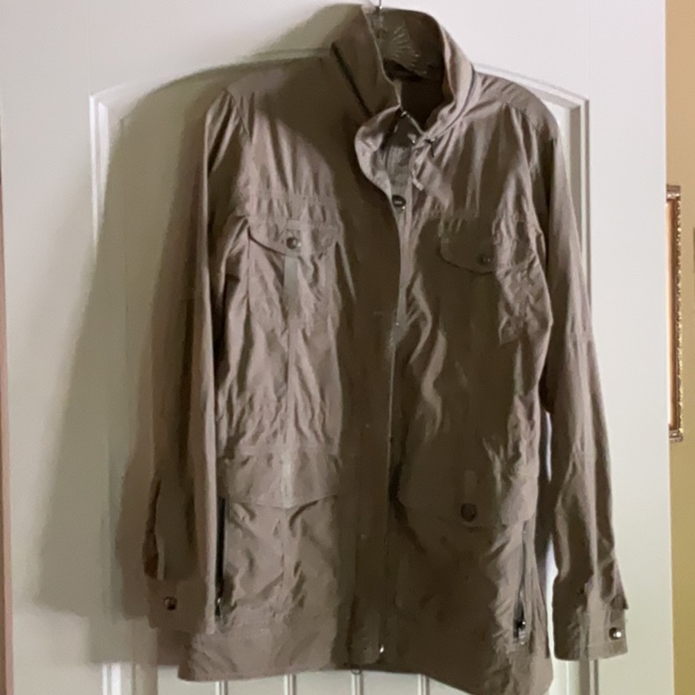 Kuhl Tan Utility Jacket Lightweight and Relaxed